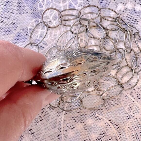 Floral Embossed Puffy Heart Long Lagenlook Y Necklace - Picture 5 of 9